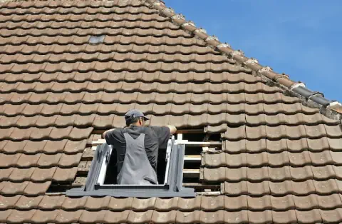 Pose de velux à la Magdelaine sur Tarn